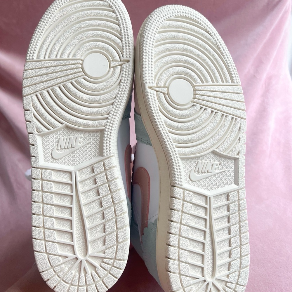 Jordans - Picture 5 of 5